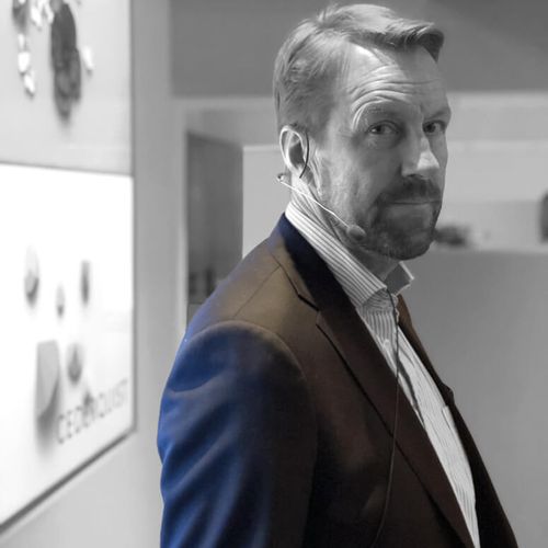 Thomas Lundmark – Stronger Brain