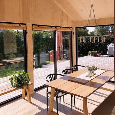 Bygg-glas-renovering-byggfirma-glasprodukter-byggentreprenad-örnsköldsvik-snickare-övik