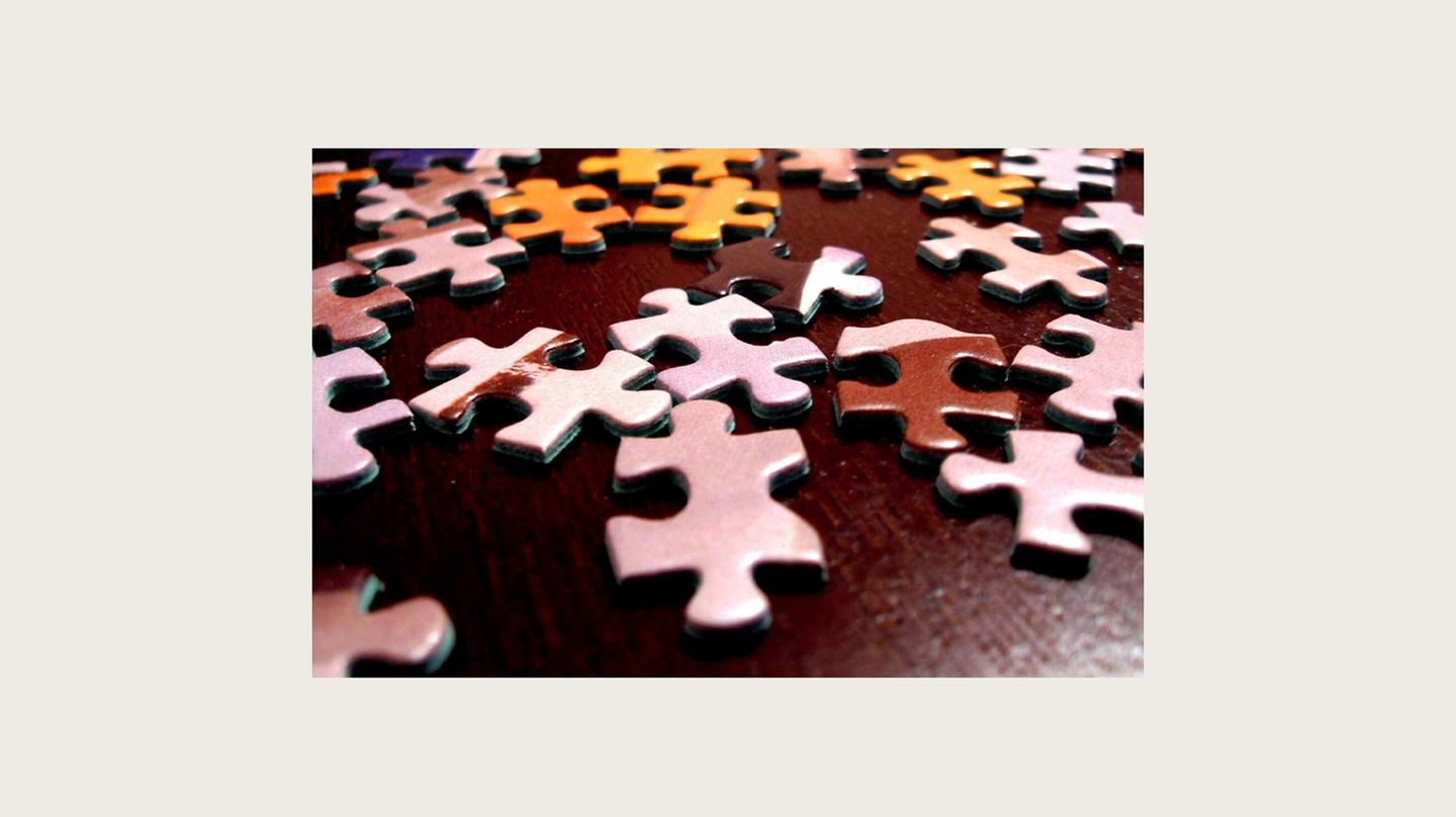 Puzzle pieces