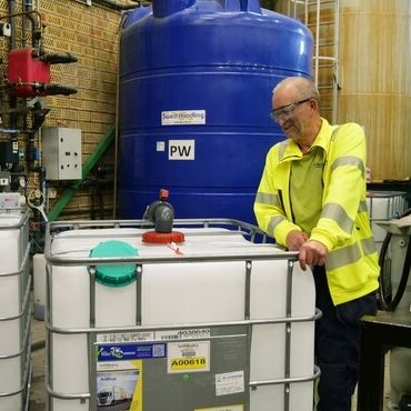 Påfyllning av AdBlue i en IBC-behållare