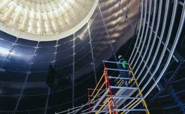 Image of a person working in biogas linking to the Boost Nordic Biogas project