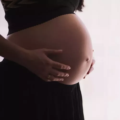 Boka gravidmassage hos massageterapeuten göteborg
