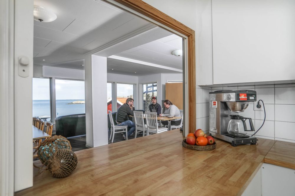Boka boende nära havet på Smögen | Makrillvikens Vandrarhem
