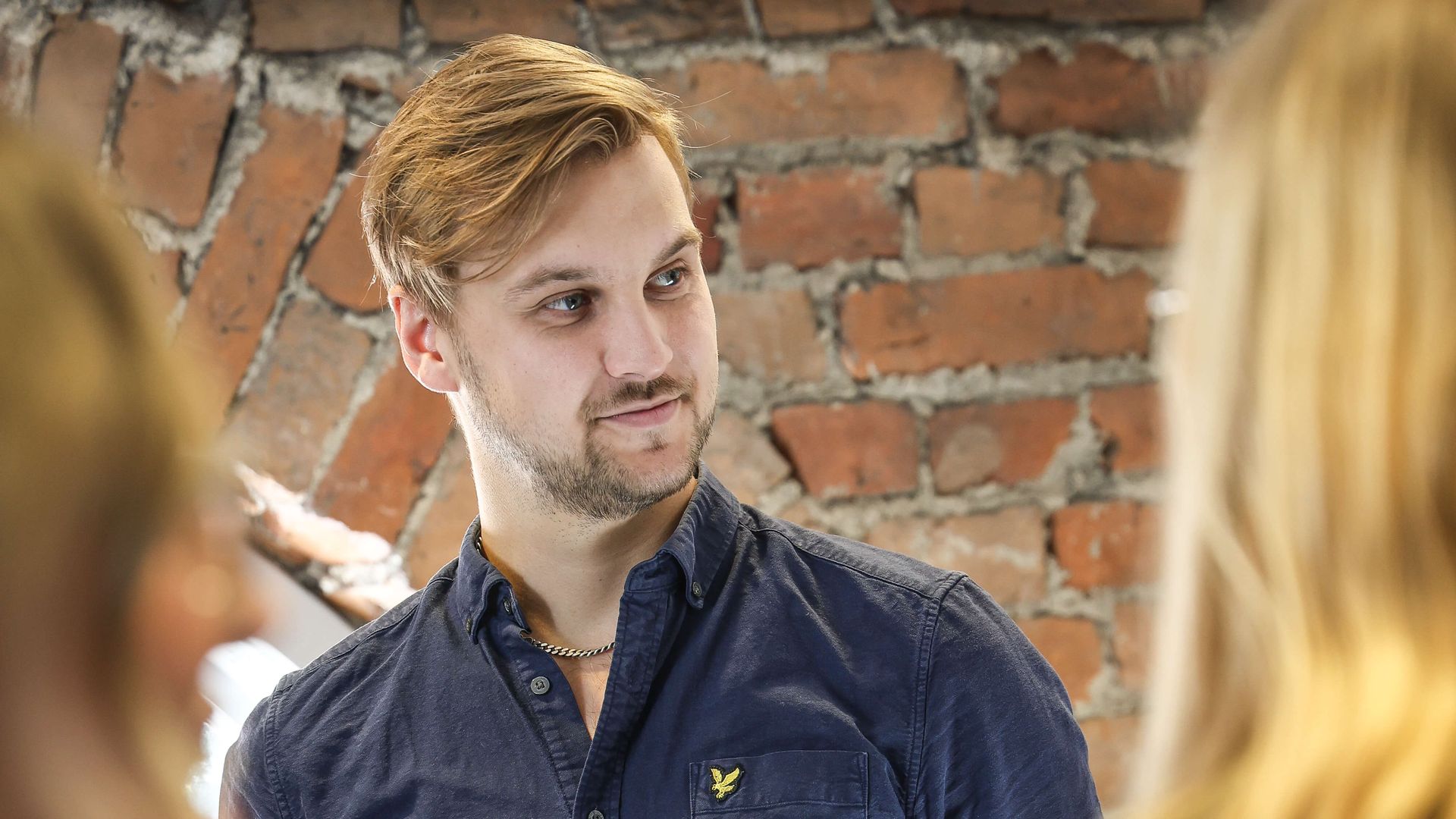 Jonathan - annonsspecialist