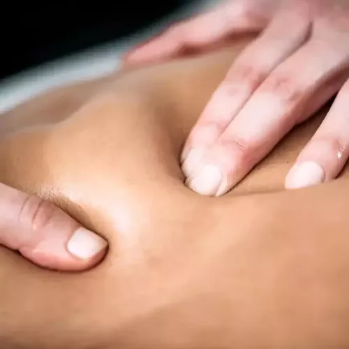 Boka triggerpunksmassage hos massageterapeuten göteborg